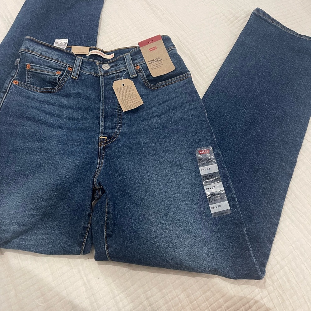 Levi’s Ribcage Straight - Picture 6 of 8